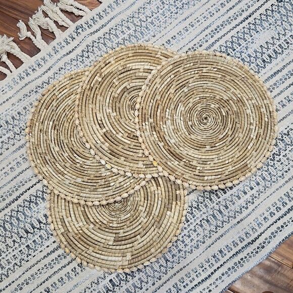 Beach Boho Table Decor Round Placemats Pandan Seashells Centerpiece - Picture 11 of 11